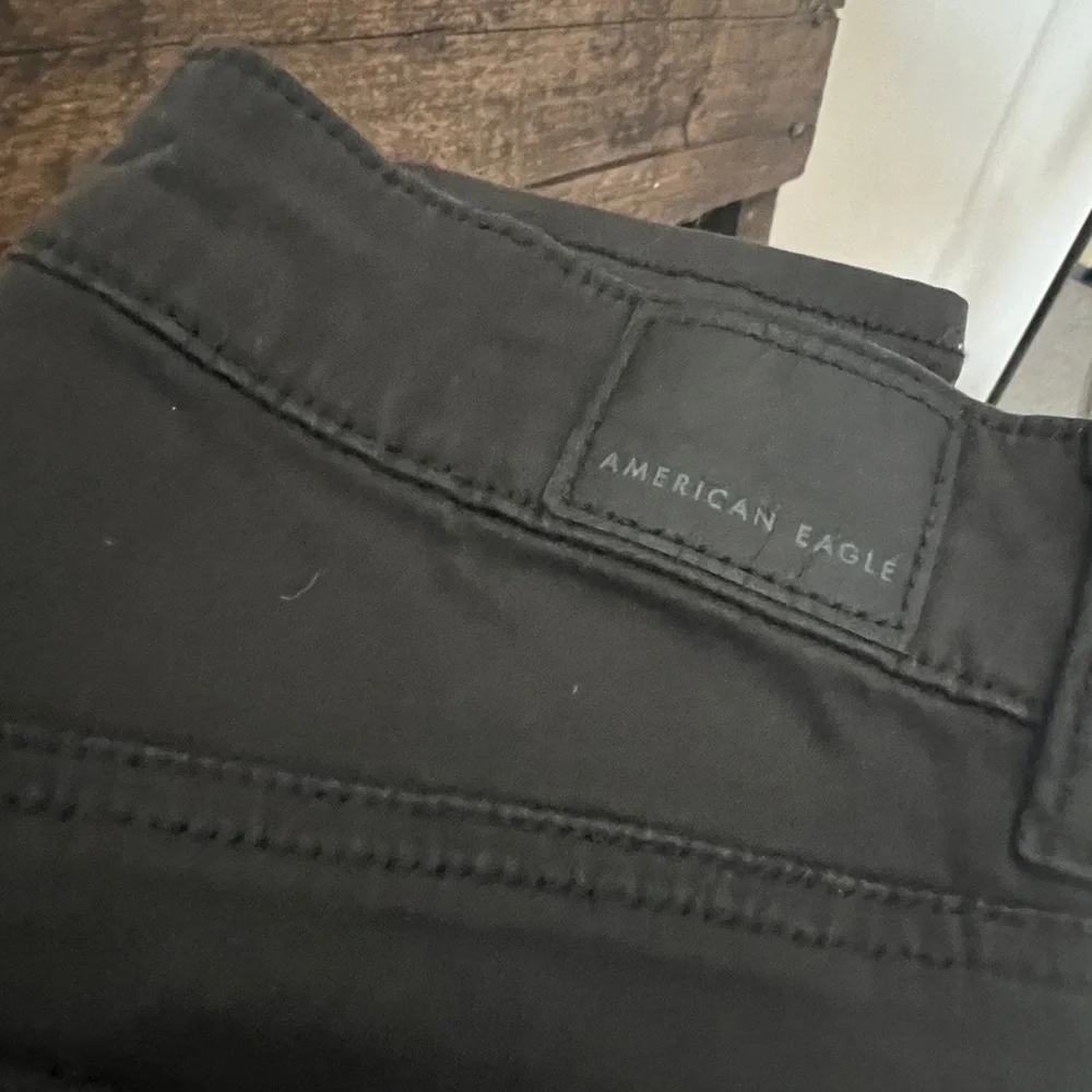 🟠NWT AMERICAN EAGLE Stretch Jegging Jean in BLACK Sz 2